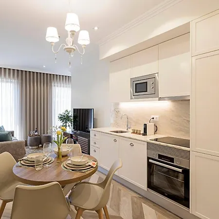19 Nineteen - Espinho Apartment