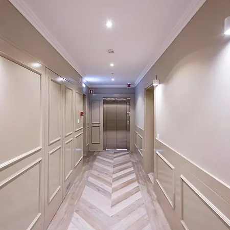 19 Nineteen - * Espinho (Aveiro)